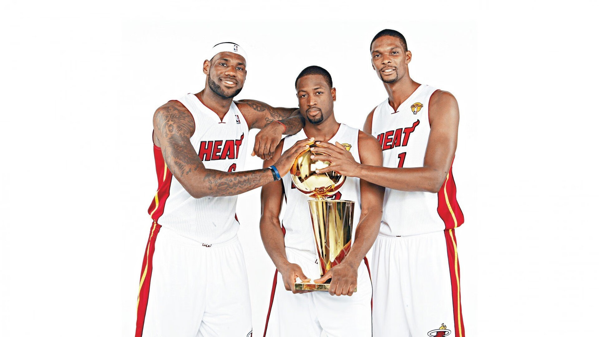 球队年度财报显示商业运营稳步增长引投资者关注，球队商业价值